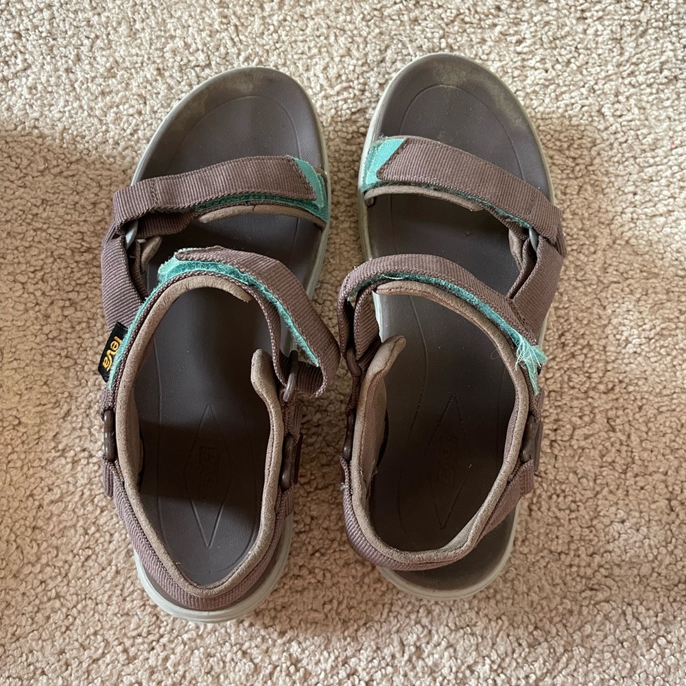 Teva Hurricane sandals - Picture 2 of 3